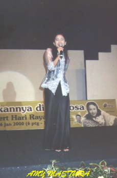 AMY MASTURA